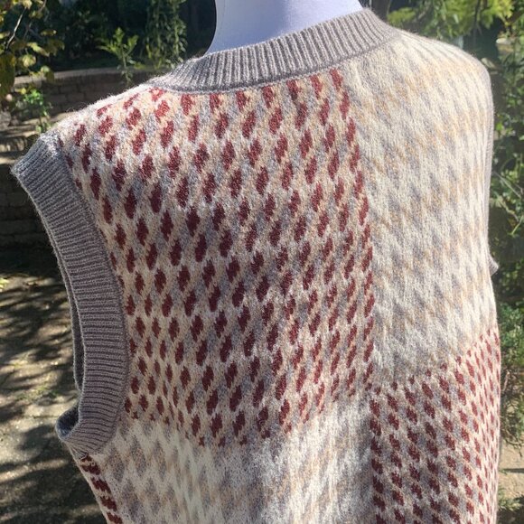 ASOS QED London Knitted Singlet in Multi Print Sweater Vest Oversized - Picture 10 of 16